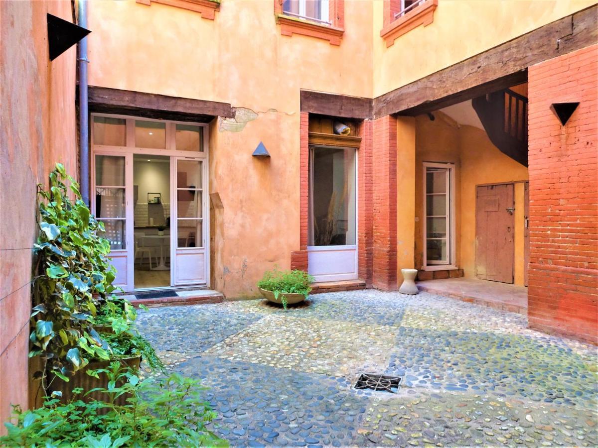 Sublime Cocon: Intimate Retreat Near Place Nationale Apartment Montauban Exterior photo